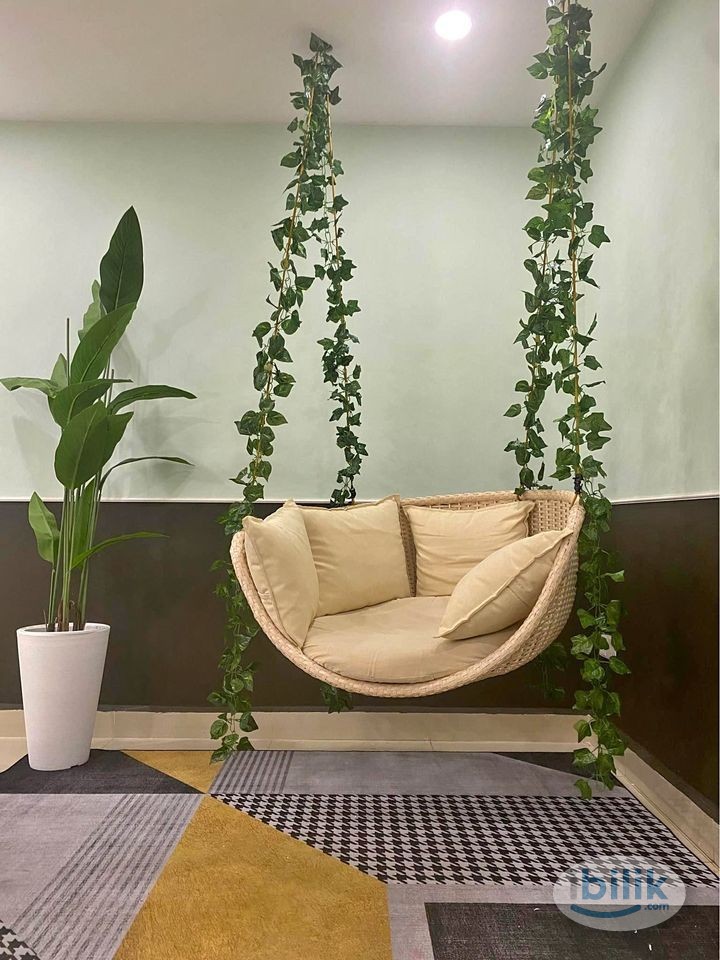 Room for Rent with ❌ Free Deposit near Maluri Station 🚉 - Image 3