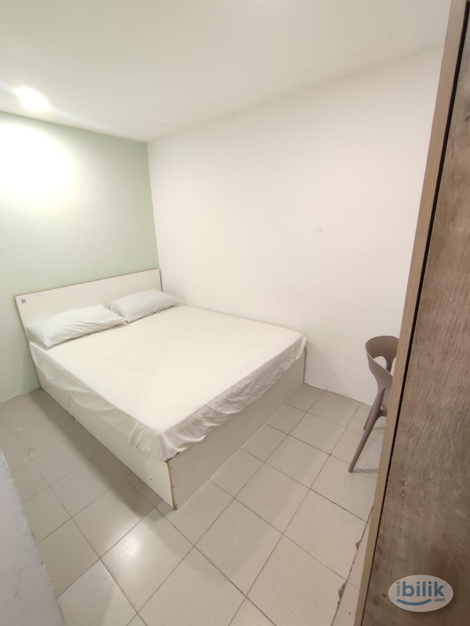 Room for Rent with ❌ Free Deposit near Maluri Station 🚉 - Image 4