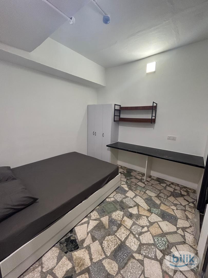Room For Rent with 3 mins 🚶‍♂️ to Chow Kit MRT Station 🚡 - Image 2
