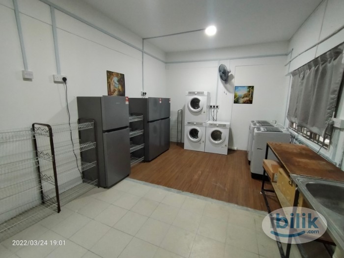 3mins 🚶‍♂️ to IOI Puchong Jaya LRT Station 🚡 Middle Room Rent in Jln Kenari 5, Bandar Puchong Jaya - Image 4