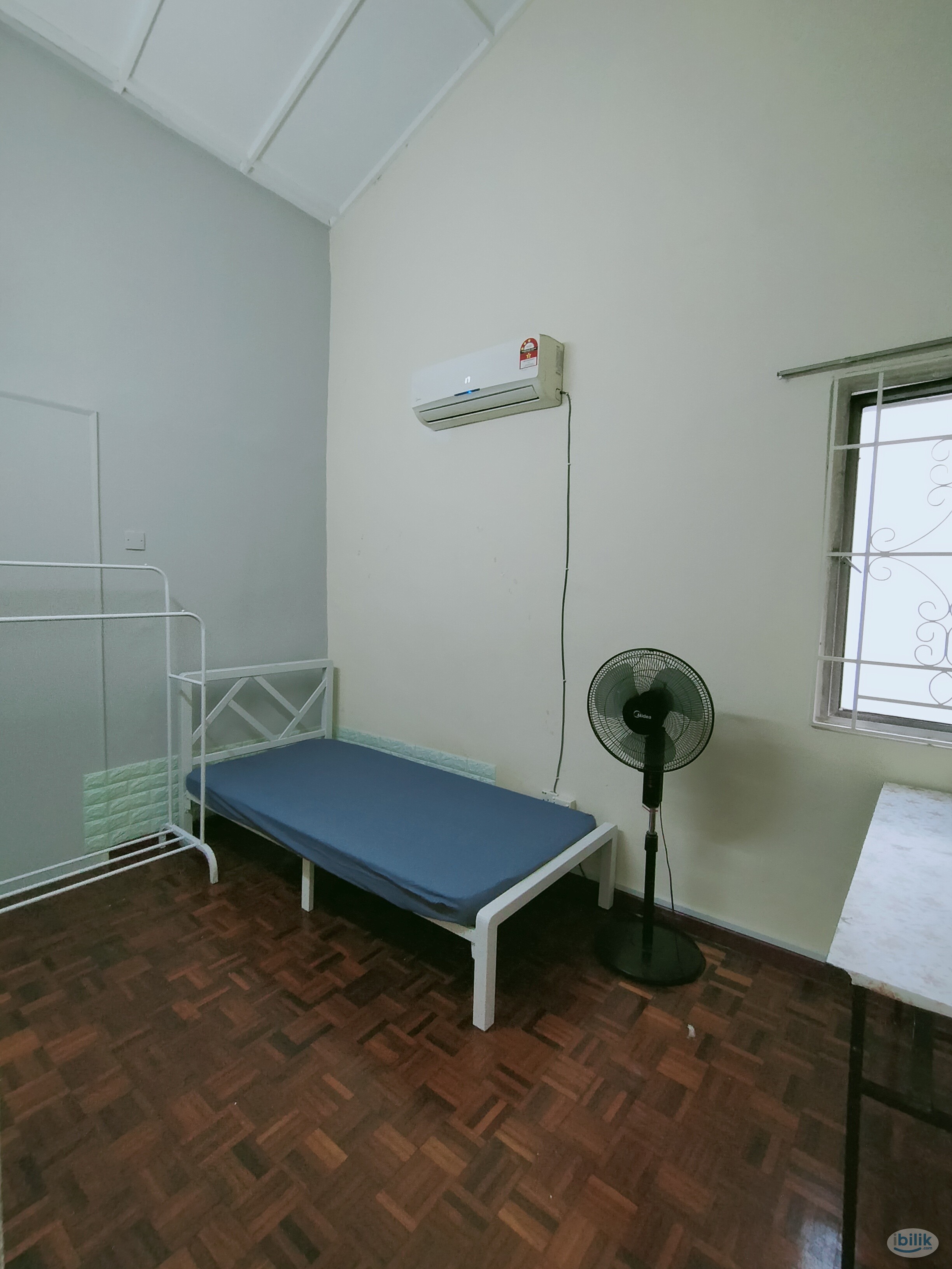 One Month Deposit❗ Middle Room Rent in Damansara Kim Near to KPJ Specialist 🏥 - Image 1