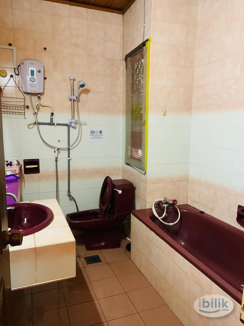 One Month Deposit ❗ Room for Rent in Damansara Kim - Image 3