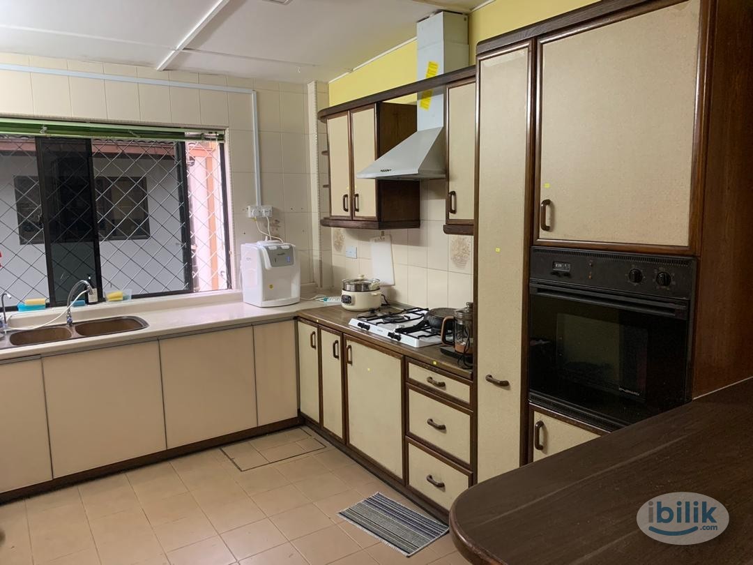 One Month Deposit ❗ Room for Rent in Damansara Kim - Image 4