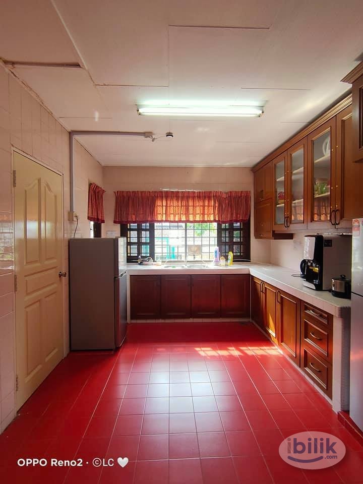 Low Deposit ❗ Middle Room For Rent Damansara Jaya, Petaling Jaya 5mins - Image 2