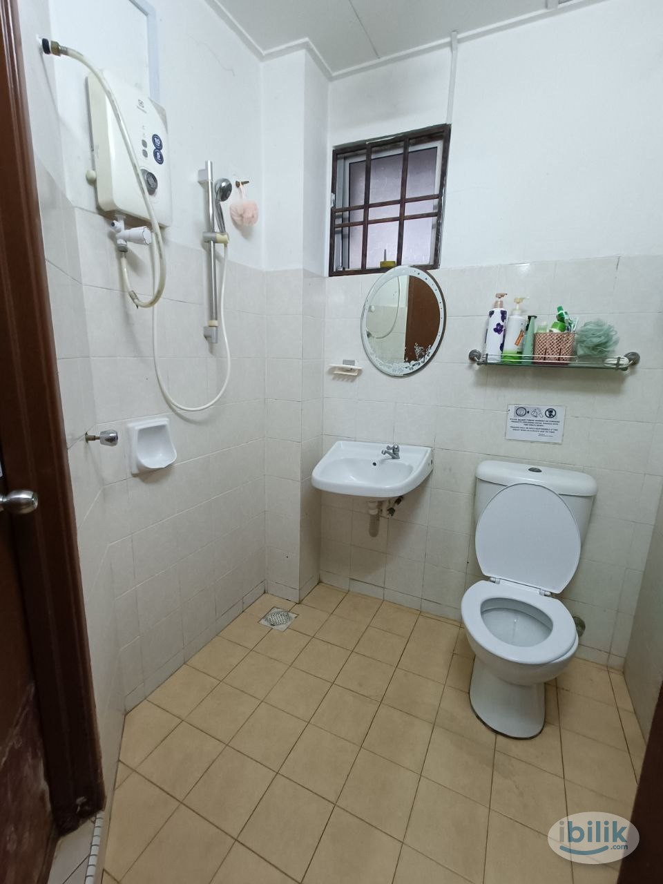 Middle Room at USJ 11, UEP Subang Jaya - Image 2