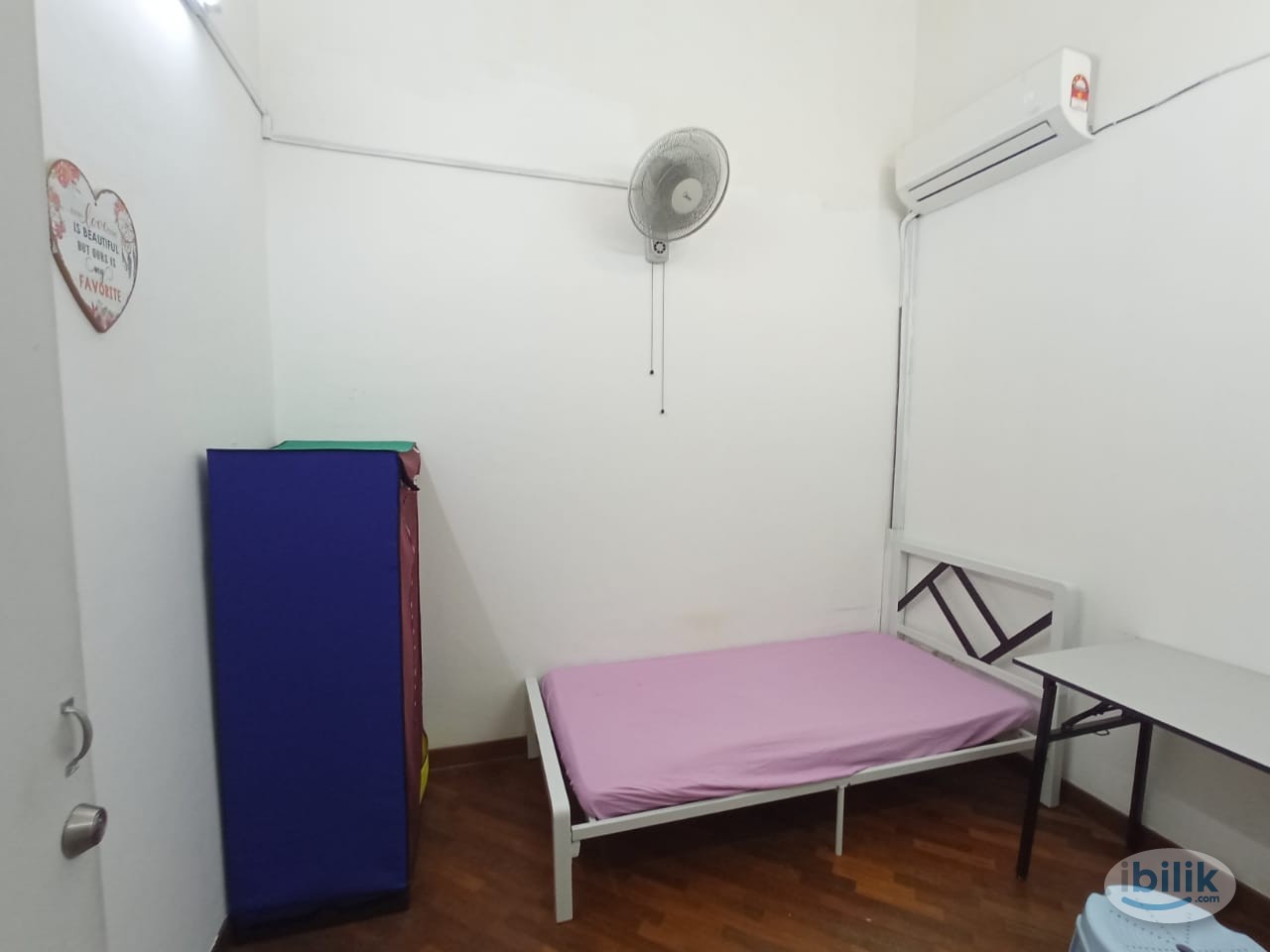 5mins drive to LRT Station Bandar Puteri 🚡 Single Room at Bandar Puteri Puchong, Puchong - Image 1
