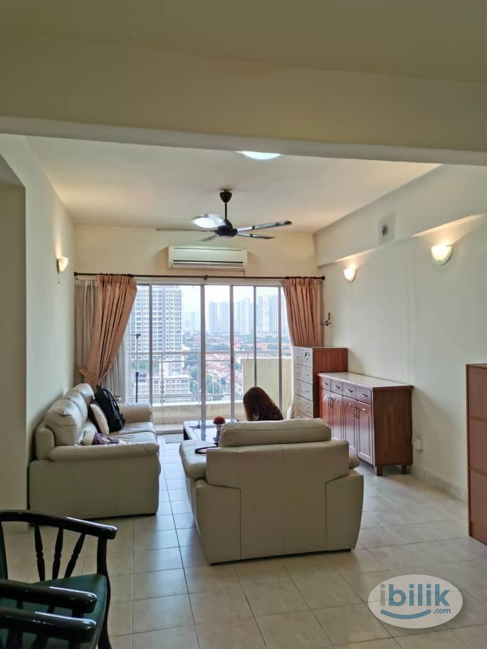 Middle Room at D'Aman Ria, Ara Damansara - Image 2