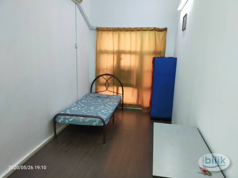Middle Room at Bandar Puchong Jaya, Nearby Aeon Supermarket, 130m Walking to IOI Puchong Jaya LRT. - Image 1