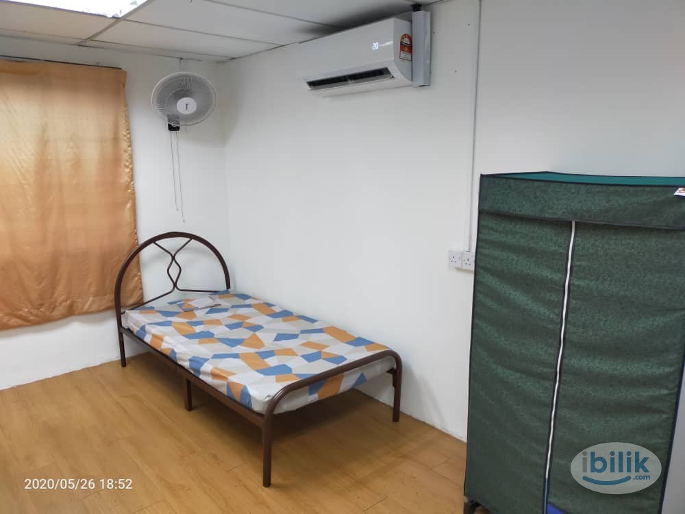 Middle Room at Bandar Puchong Jaya, Nearby IOI Mall Puchong, 6min Walking to LRT Puchong Jaya - Image 1