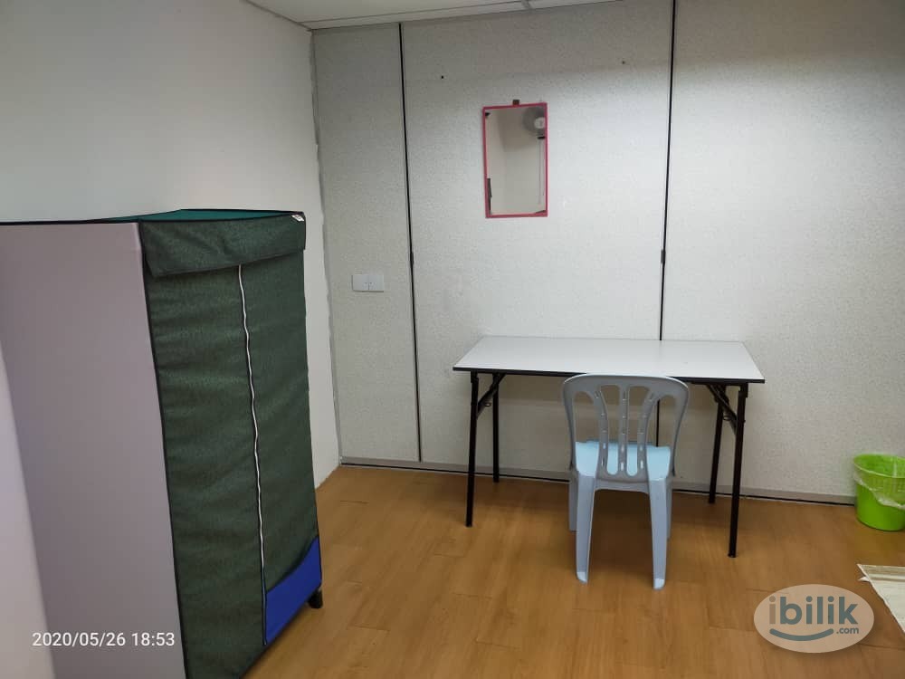 Middle Room at Bandar Puchong Jaya, Nearby IOI Mall Puchong, 6min Walking to LRT Puchong Jaya - Image 2