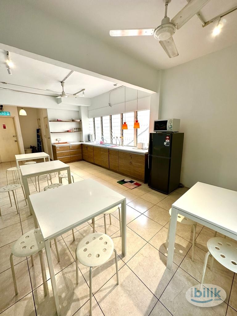 Master Room + Toilet for Rent near MRT Bukit Bintang Station 🚂 - Image 2