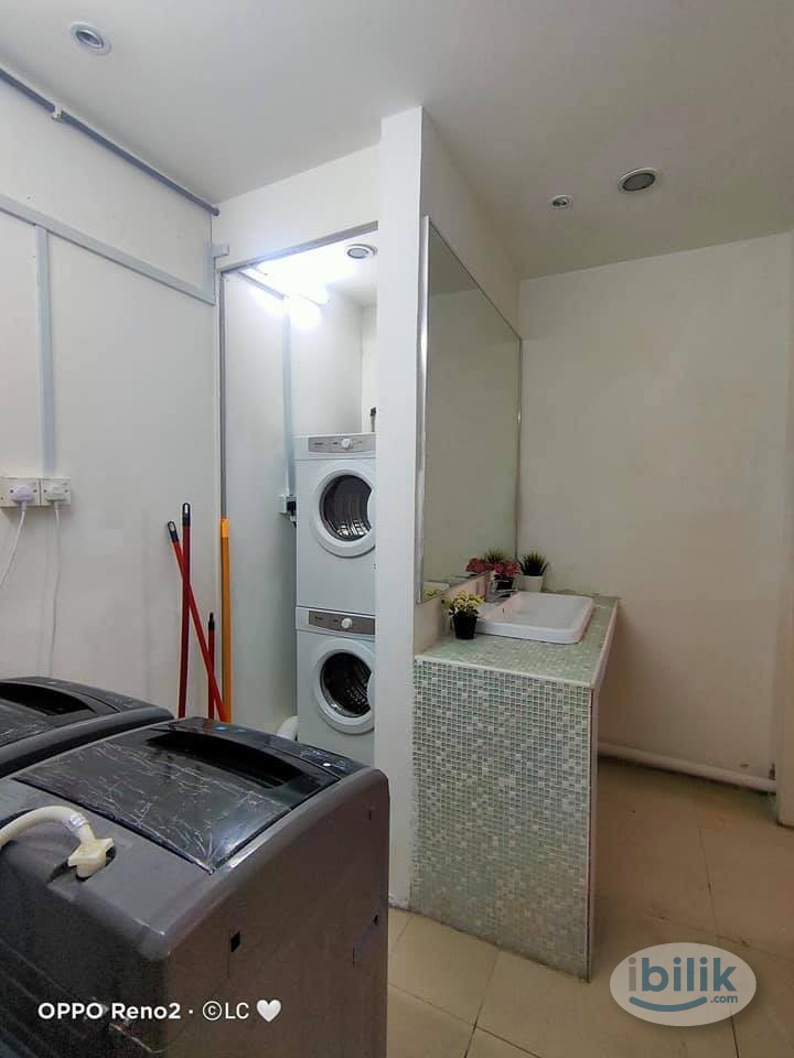 Room with Air-Condition 🧊 Just a walk to Surian MRT Station 🚡 - Image 2