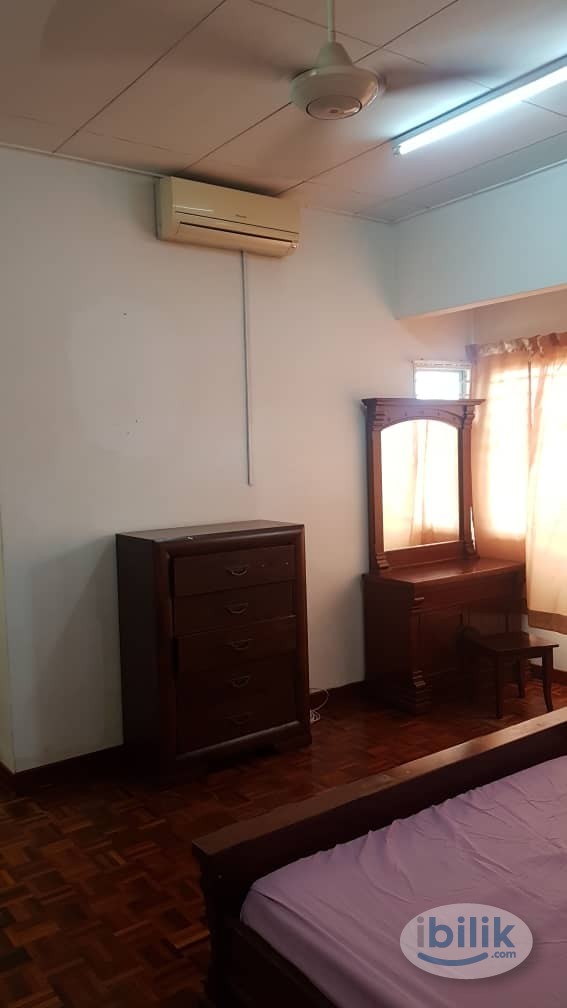 [MASTER ROOM WITH PRIVATE BATHROOM] Spacious Master Room at Kota Damansara, Petaling Jaya - Image 3
