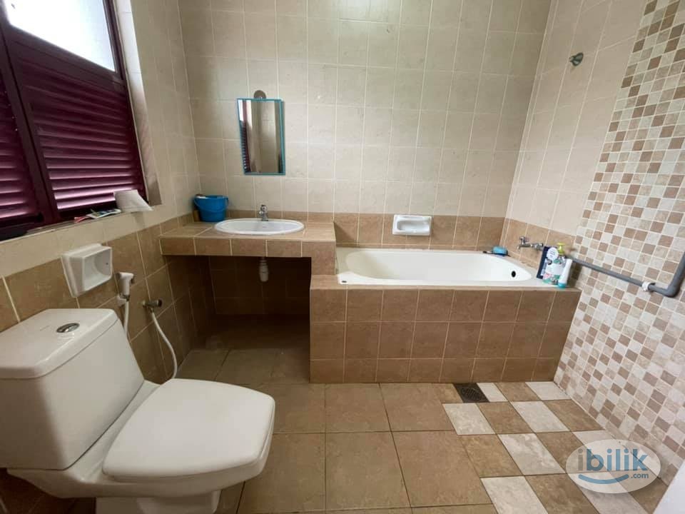 No Deposit❗ Middle Room with Bathroom 🚽 rent in D'Kayangan @ Seksyen 13, Shah Alam - Image 3