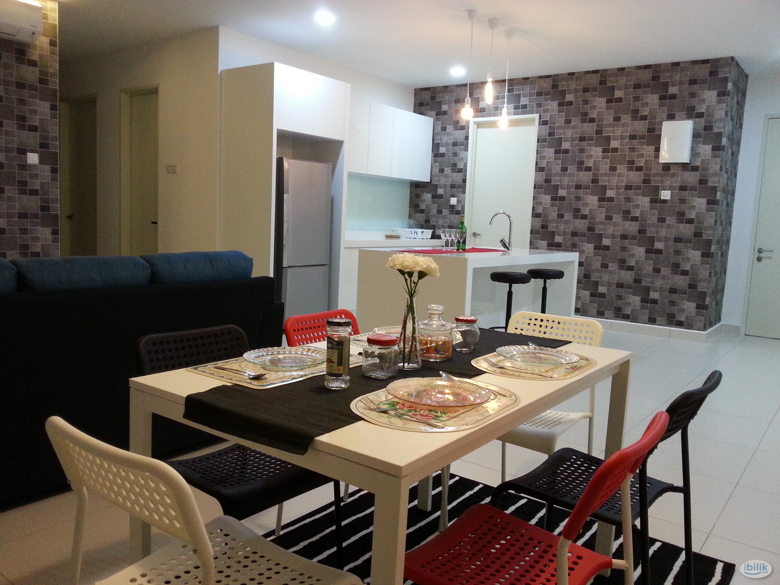 Middle Room at Cristal Residence, Cyberjaya - Image 2