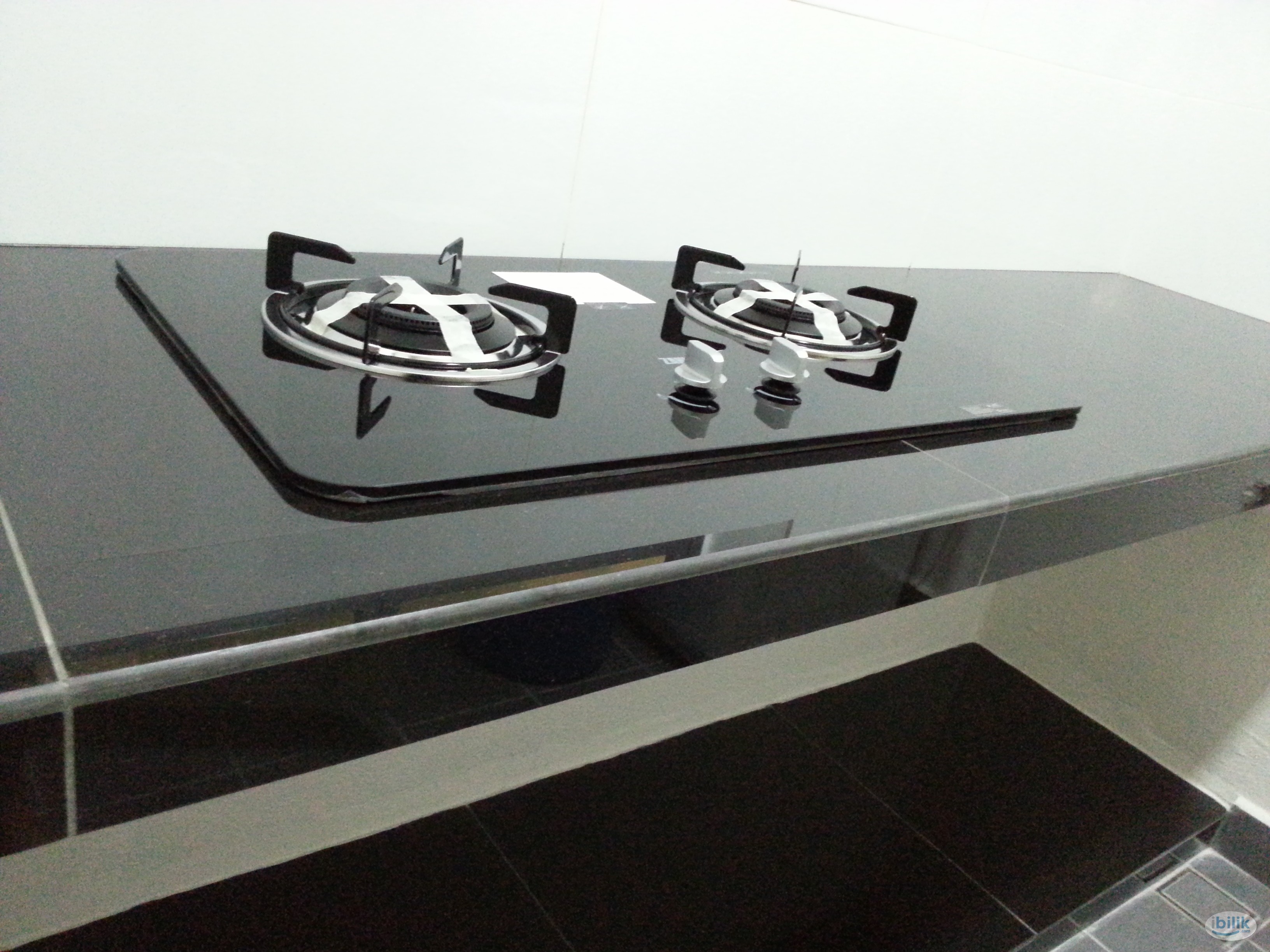 Middle Room at Cristal Residence, Cyberjaya - Image 5