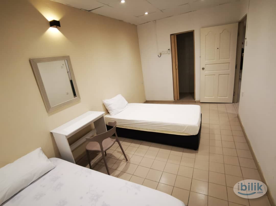 Live in Uptown Damansara @ Master Room with Private Bathroom at SS 21 @ LIMITED WINDOW ROOM ! - Image 2