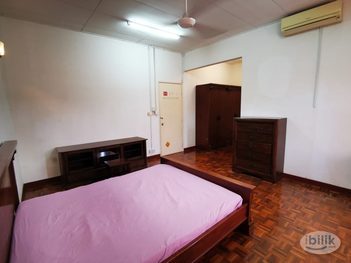 Landed Property @ Master Room with Private Bathroom at Kota Damansara, Petaling Jaya - Image 2