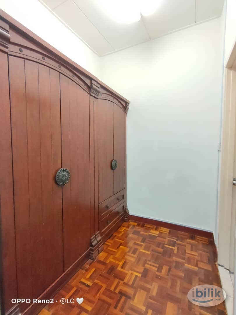 Master Room Rent in Sepah Puteri Near Seksyen 6 / The Strand Mall / MRT Station - Image 3