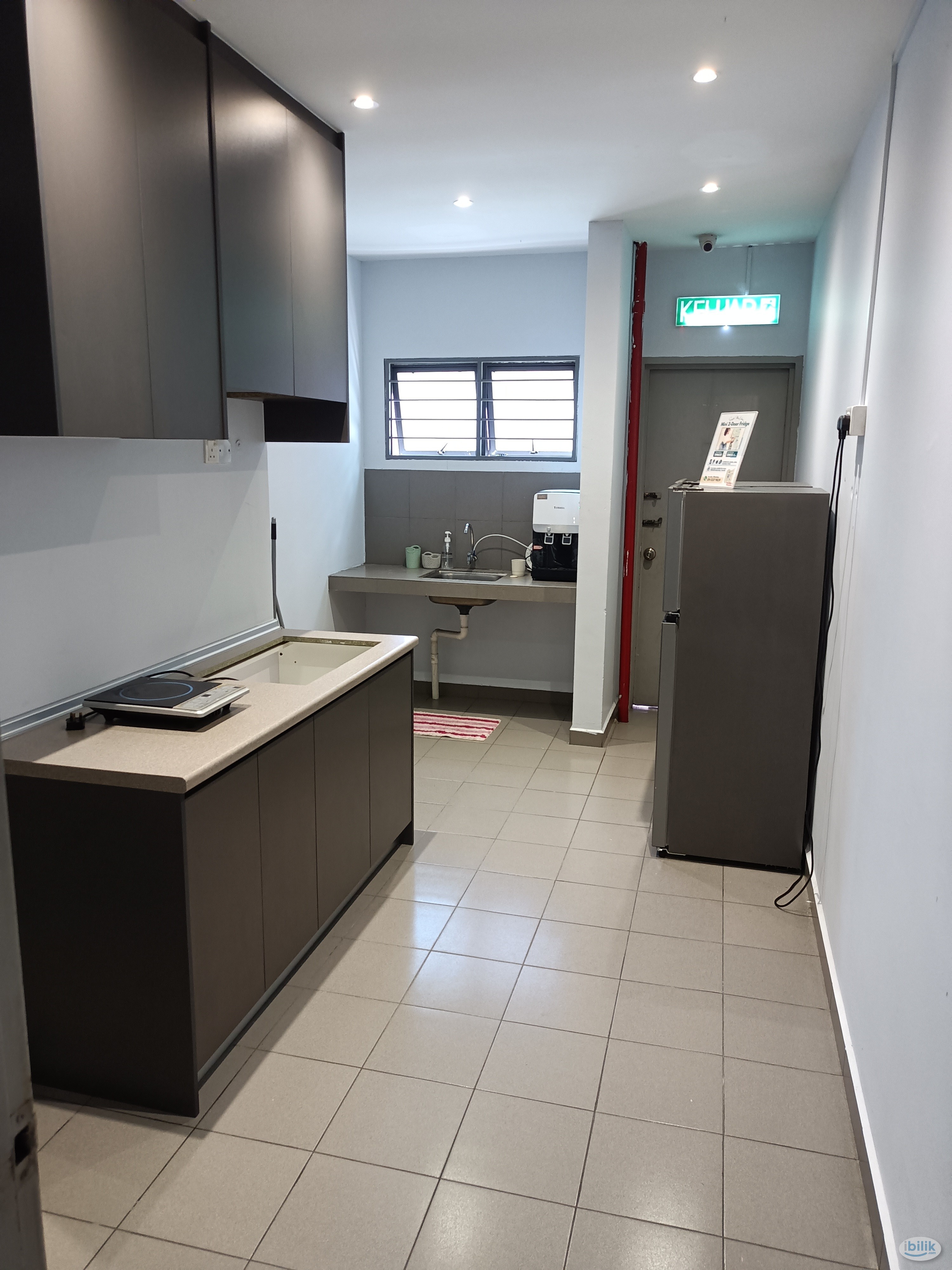 *Zero Deposit Middle Room at Sungai Besi, Kuala Lumpur - Image 2