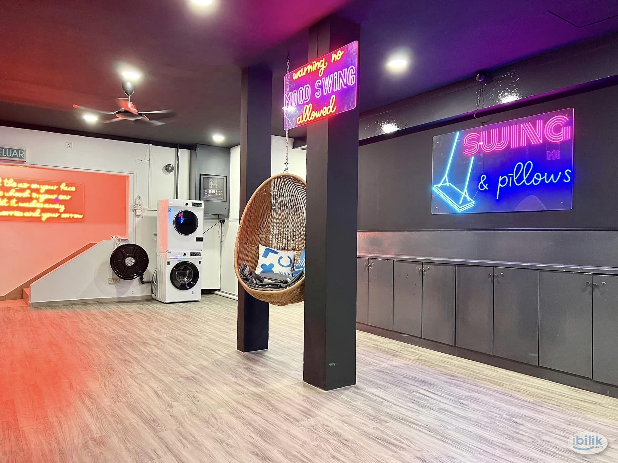 🌈🚩Comfy Master Room at Taman Johor Jaya, Johor Bahru [ 10 Mins to IKEA , AEON , Mount Austin ] ⭐⭐ - Image 4
