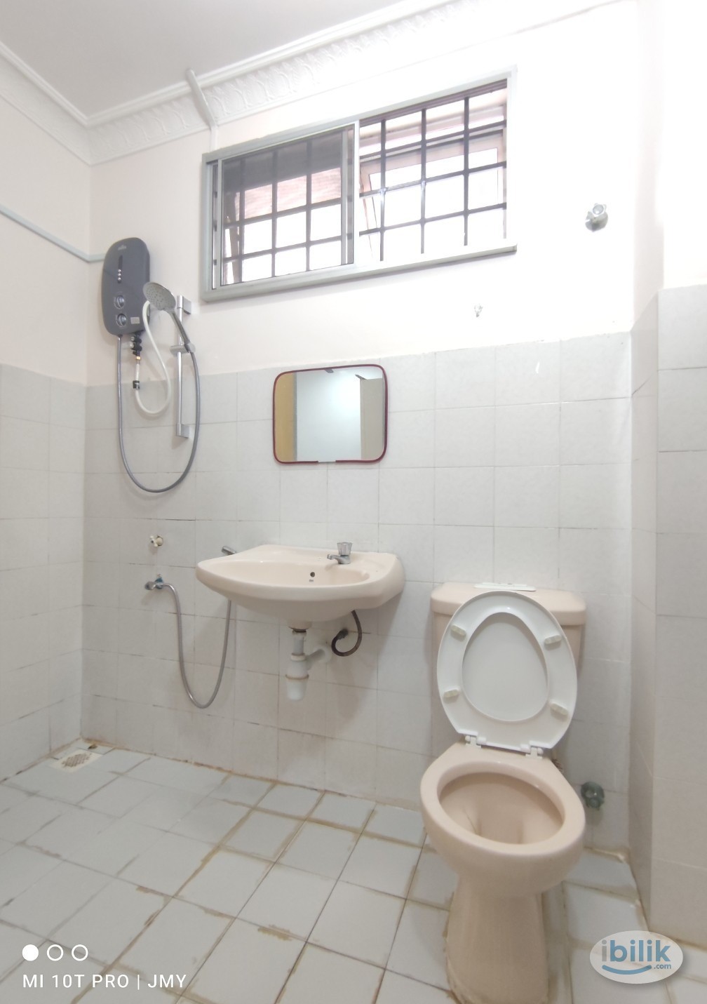 🔴🟡 1 Utama medium room 🔴🟡 - Image 4