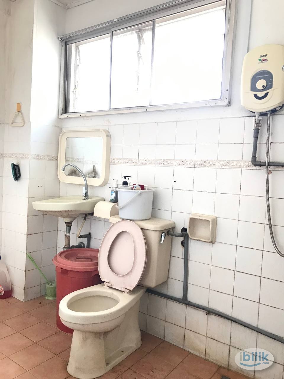Single Room at PJS 9, Bandar Sunway Near Mentari BRT Station 🚡 - Image 2
