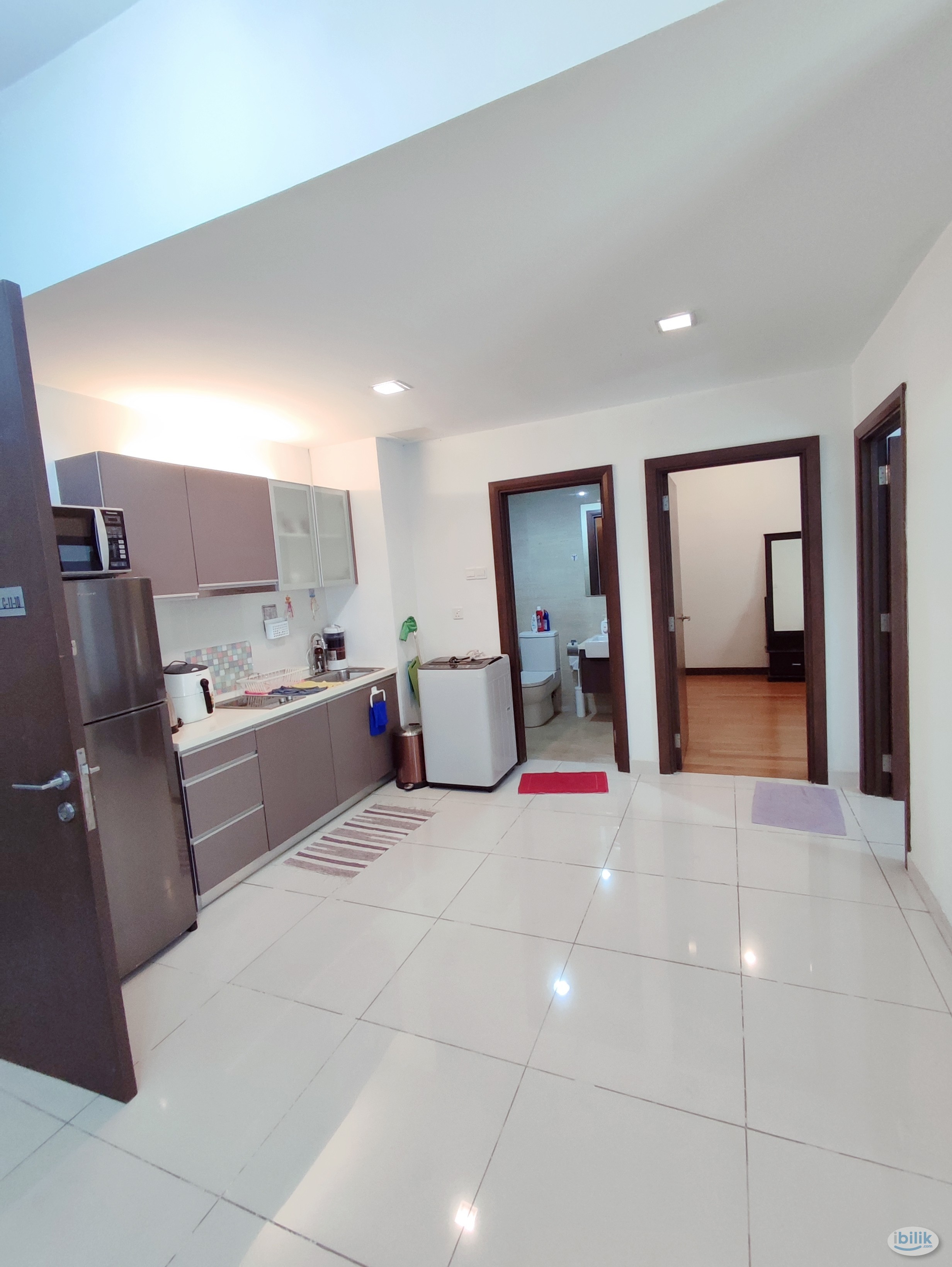 At kiara green townhouse master bedroom available now - Image 4