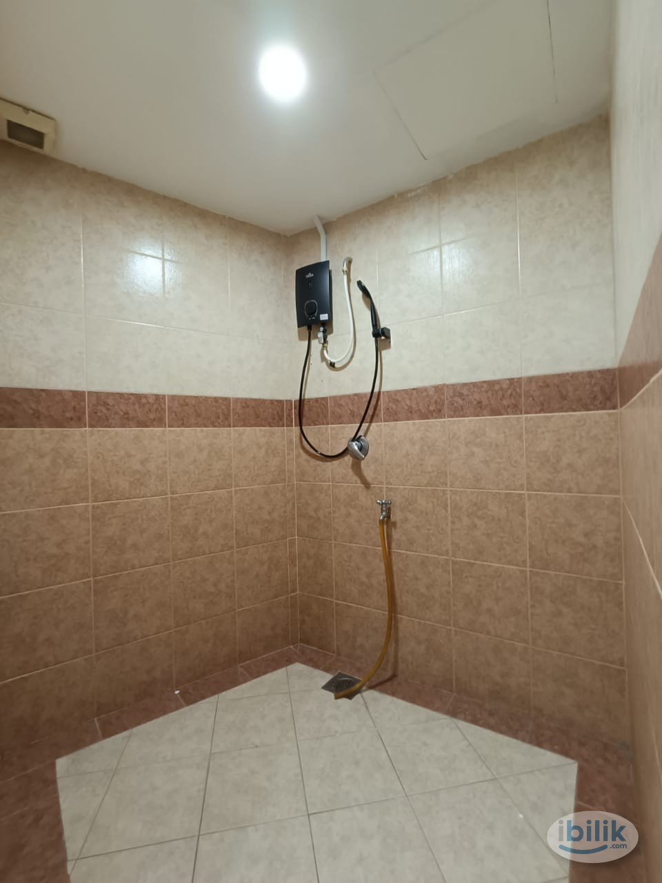 COZY ROOM WITH PRIVATE BATHROOM 💥💥 10MINS YOU CAN ARRIVE BUKIT JELUTONG , SPACE U8, U3 , UITM - Image 3