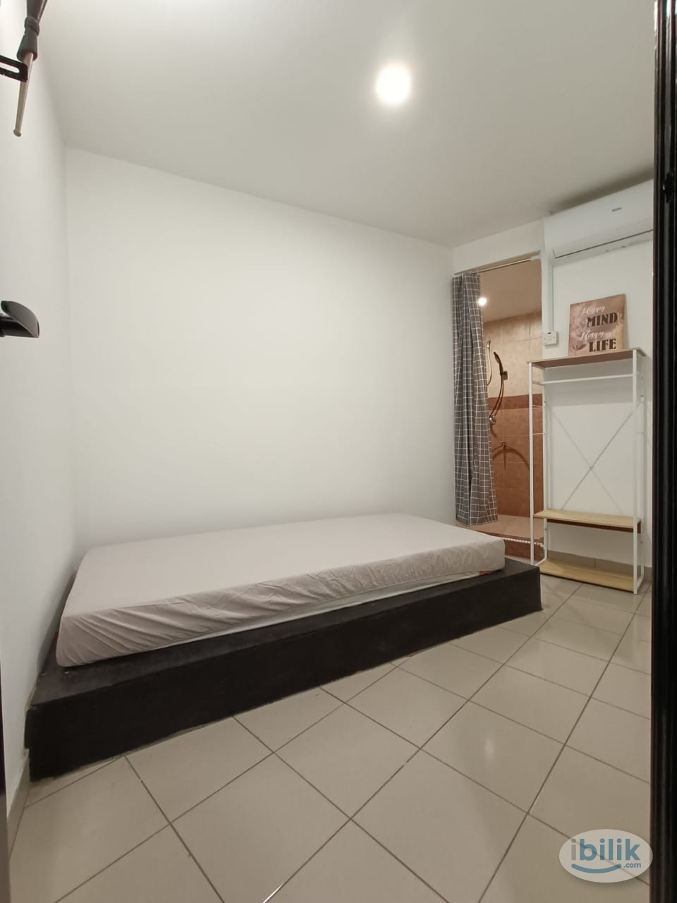 COZY ROOM WITH PRIVATE BATHROOM 💥💥 10MINS YOU CAN ARRIVE BUKIT JELUTONG , SPACE U8, U3 , UITM - Image 1