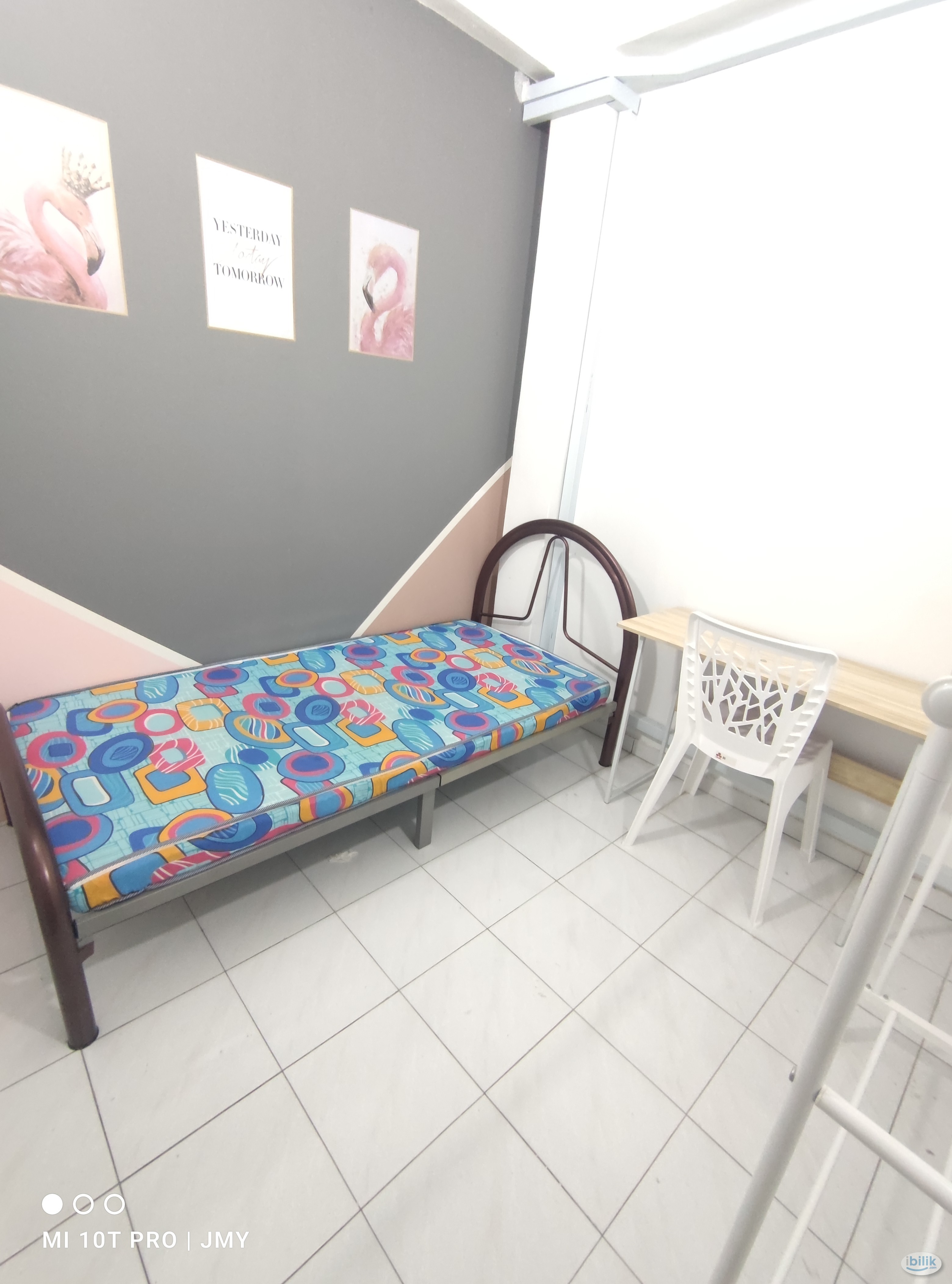 Single room walking distance to Atria Damansara Jaya SS22 - Image 1