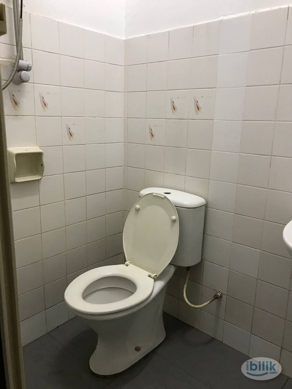 6 mins drive to Sunway Lagoon😲❗ Co-Living Room with Private Toilet in PJS 10, Bandar Sunway - Image 1