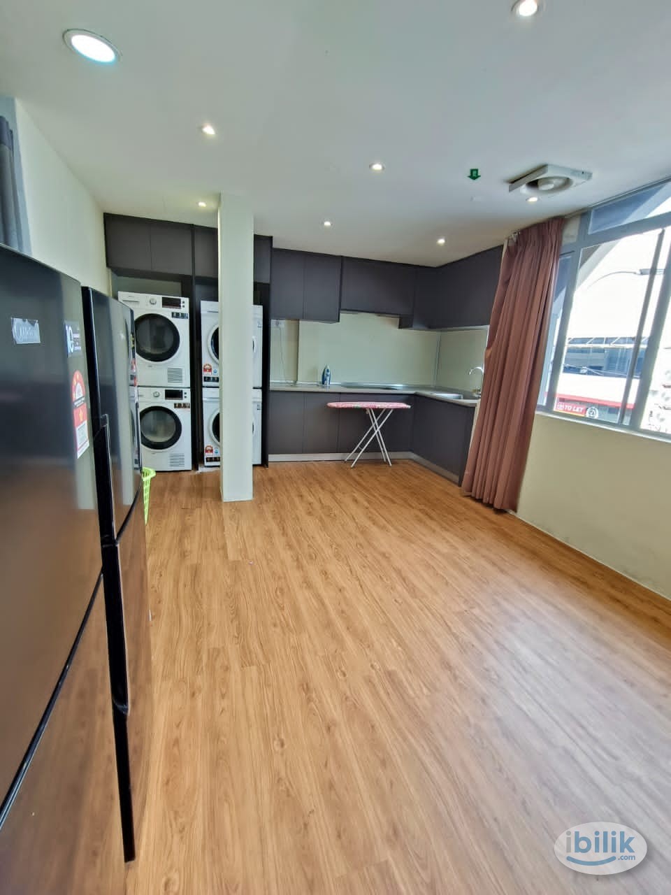 2 mins walk to Vision College⚡️ Ready to Move Room + Toilet at SS6 - Image 1