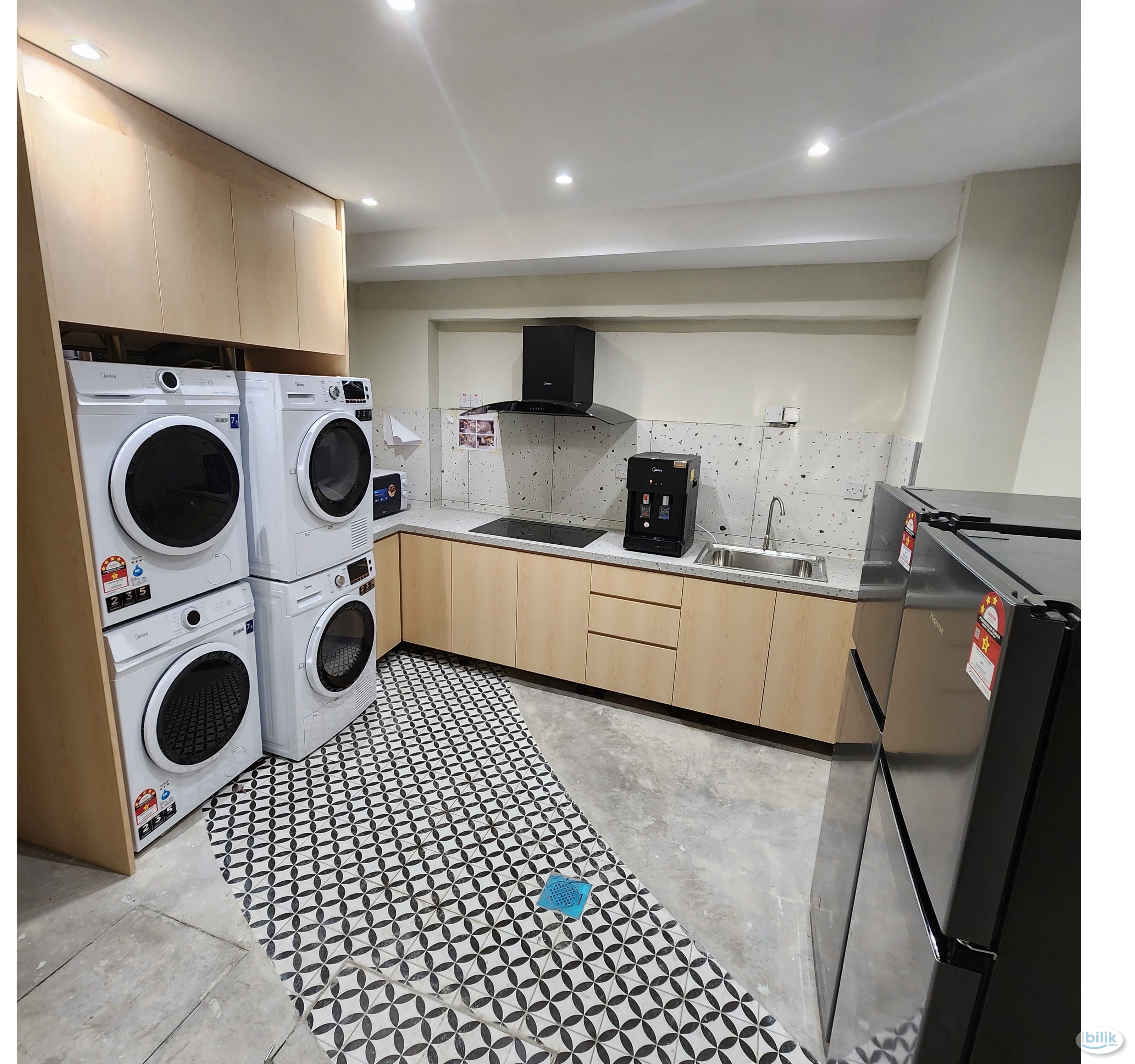 Walking Distance to LRT Chow Kit 🚄 Master Room + Window + Aircond - Image 5