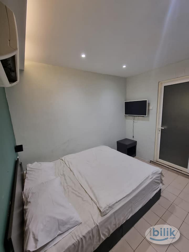Only 5 mins walk to BRT 🚎 Room at PJS 8 Bandar Sunway near to Sunway Pyramid 😁 - Image 3