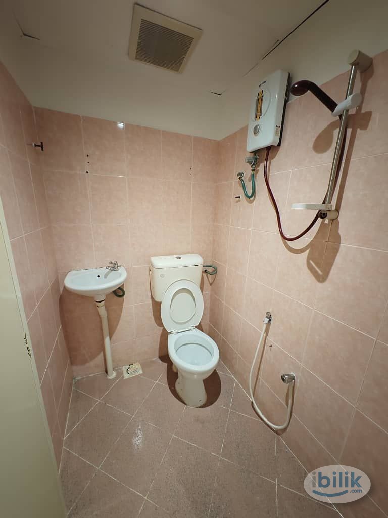 Master Room with 0 Deposit at Sungai Besi, Kuala Lumpur - Image 1