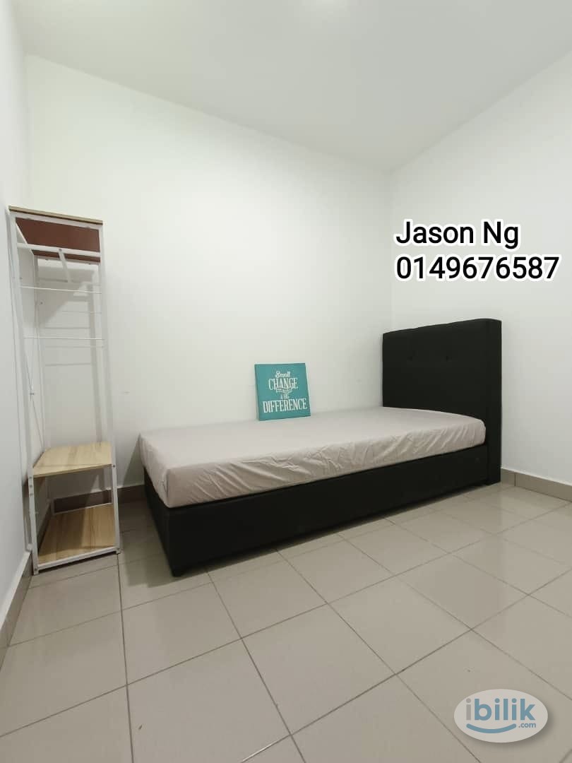 🏠Private Single Room 🏡🔥Besttt Room 🔥Near Grocery， Bukit Jelutong，U3，U8  Home Felling🏡🛏️ - Image 1