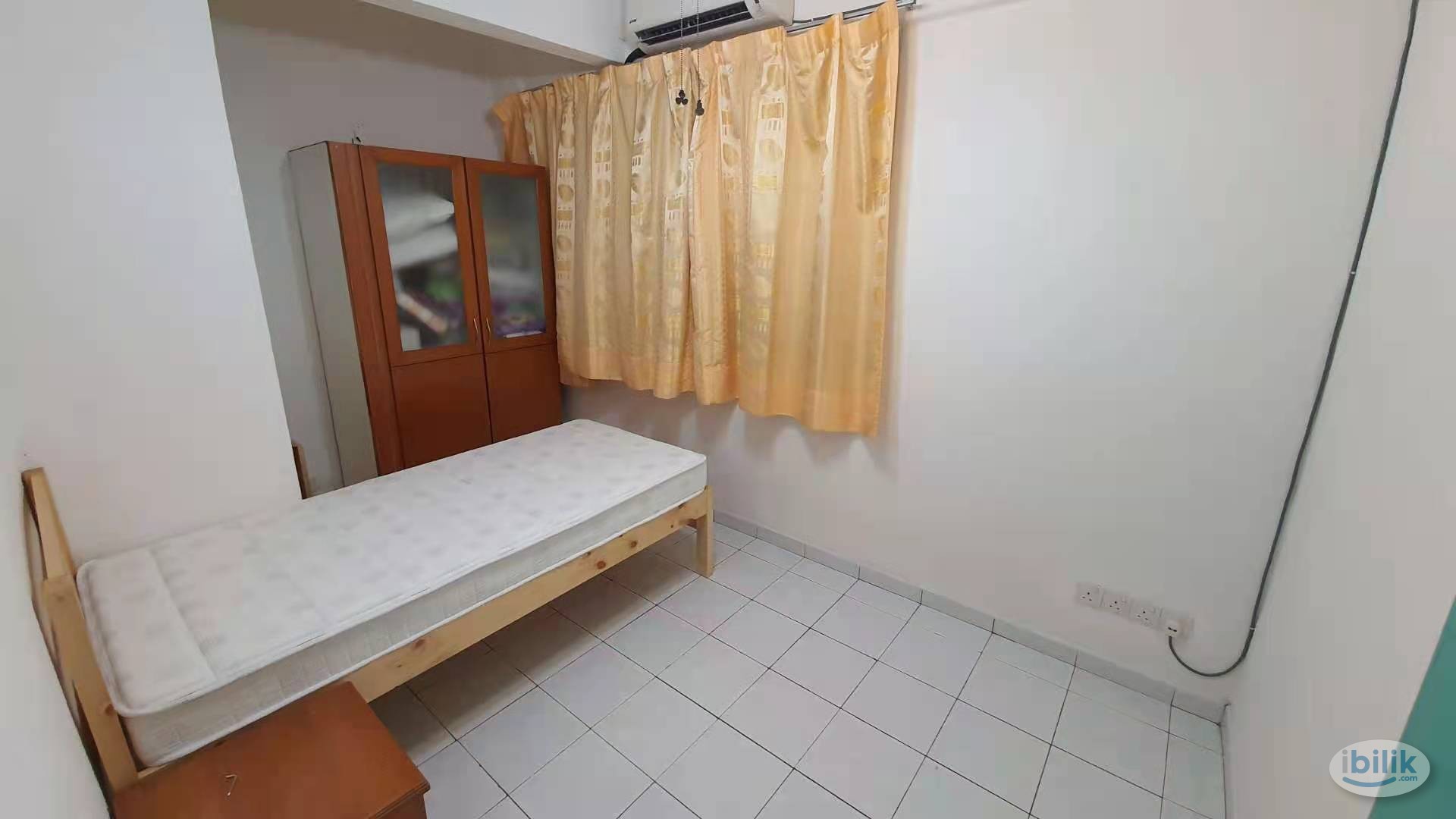 Room at Villa Kejora, Relau - Image 2