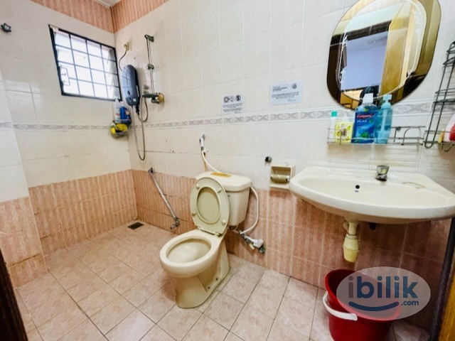 Single Room For Rent At Puchong - Image 2