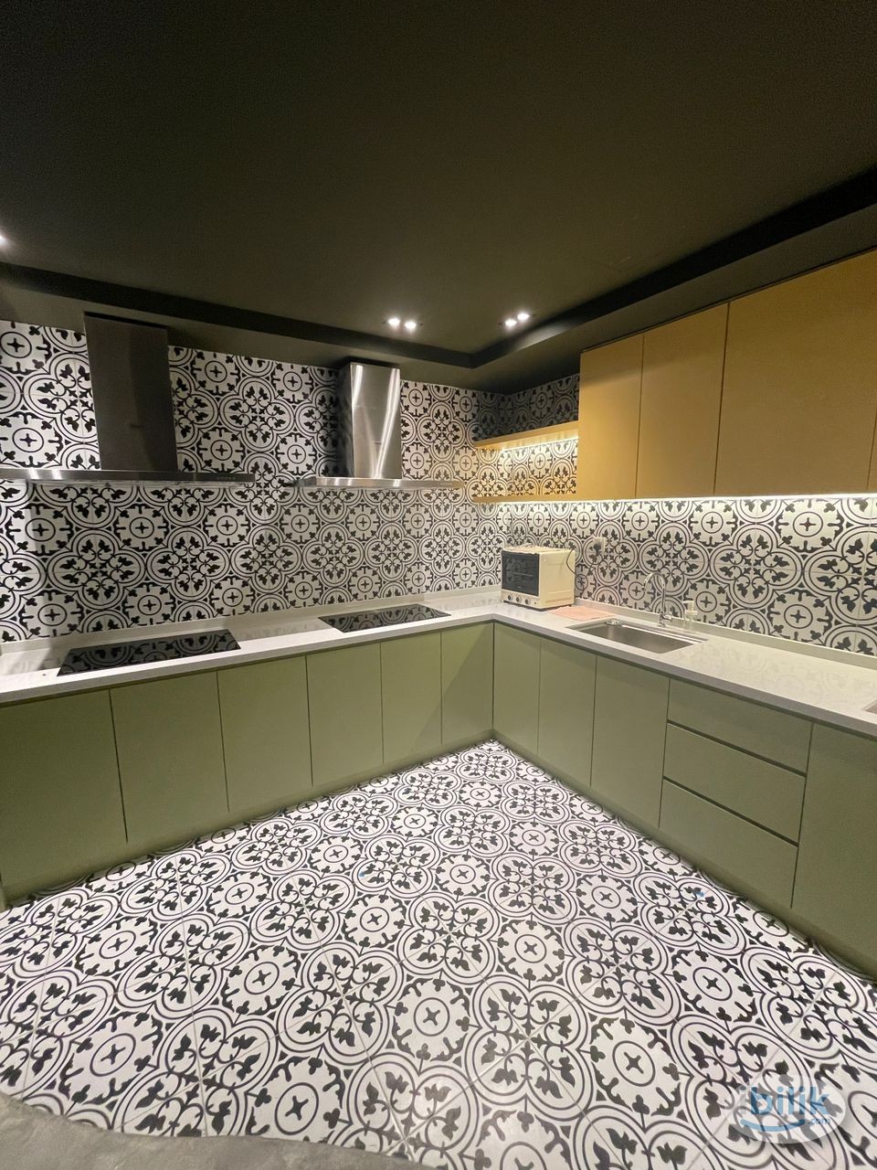 🧑‍🤝‍🧑Co-living Concept 🧑‍🤝‍🧑 🏠Private Room with Private Bathroom@Bukit Bintang - Image 1