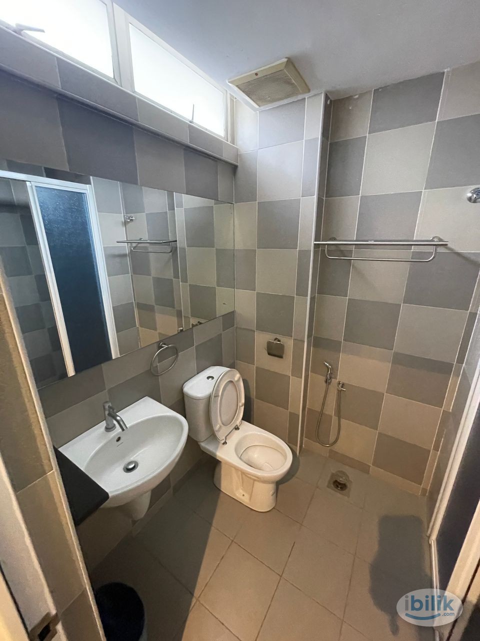 🧑‍🤝‍🧑Co-living Concept 🧑‍🤝‍🧑 🏠Private Room with Private Bathroom@Bukit Bintang - Image 4