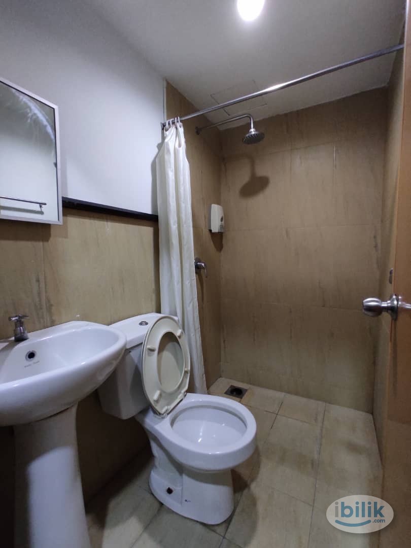 Near LRT IOI Puchong Jaya 🚶 Zero Deposit Room + Toilet at Puchong - Image 4