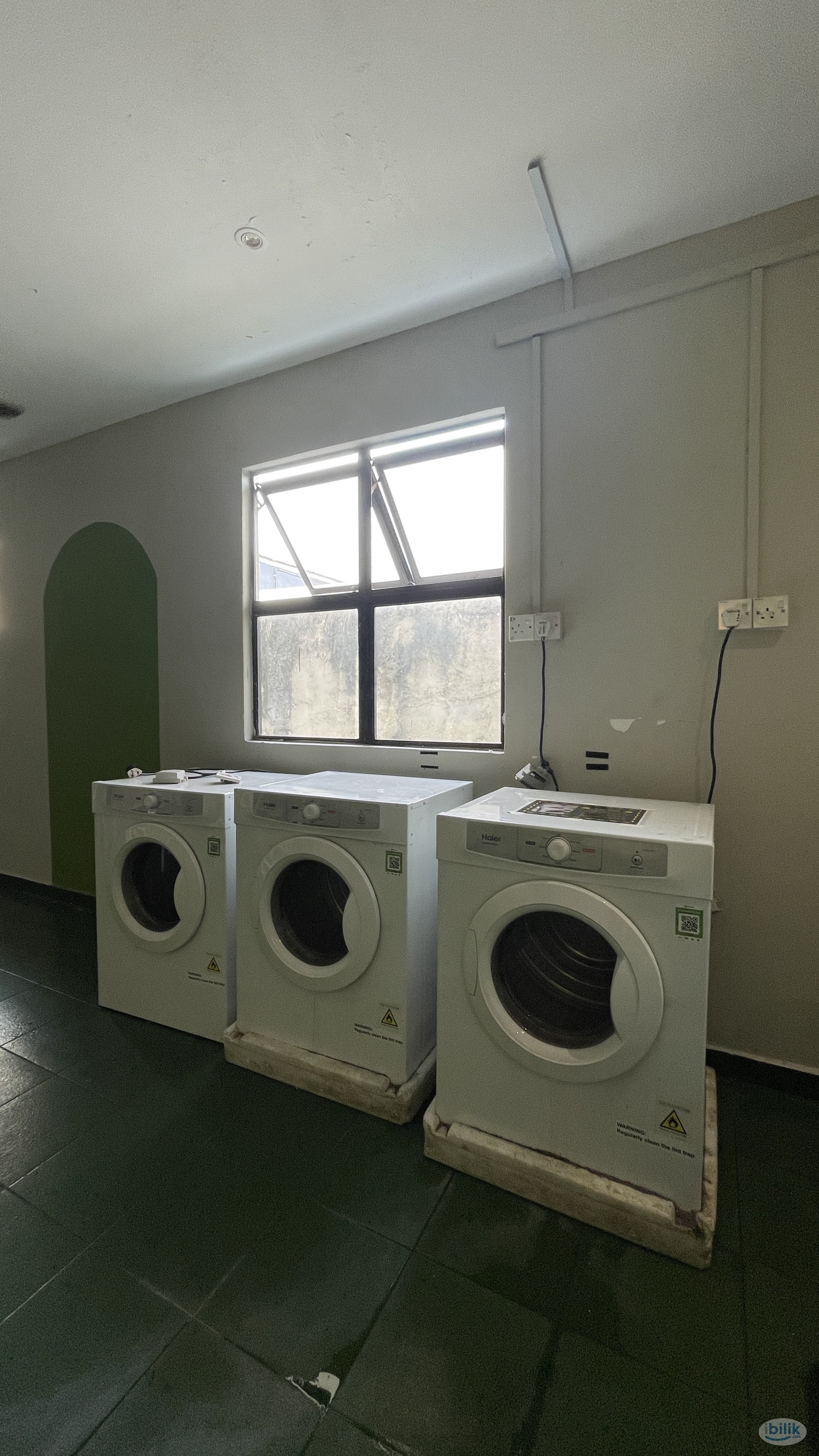 Near LRT IOI Puchong Jaya 🚶 Zero Deposit Room + Toilet at Puchong - Image 2