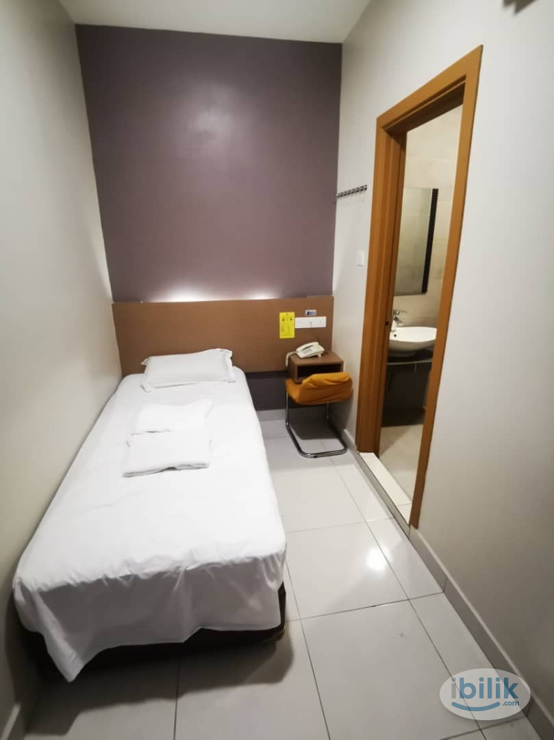 🗝️5 Mins Drive to SS 2 🗝️Co-Living Unit Room with Private Bathroom @ ICON CITY 🚘 Free Parking Available ⚡ Nearby Paradig - Image 2