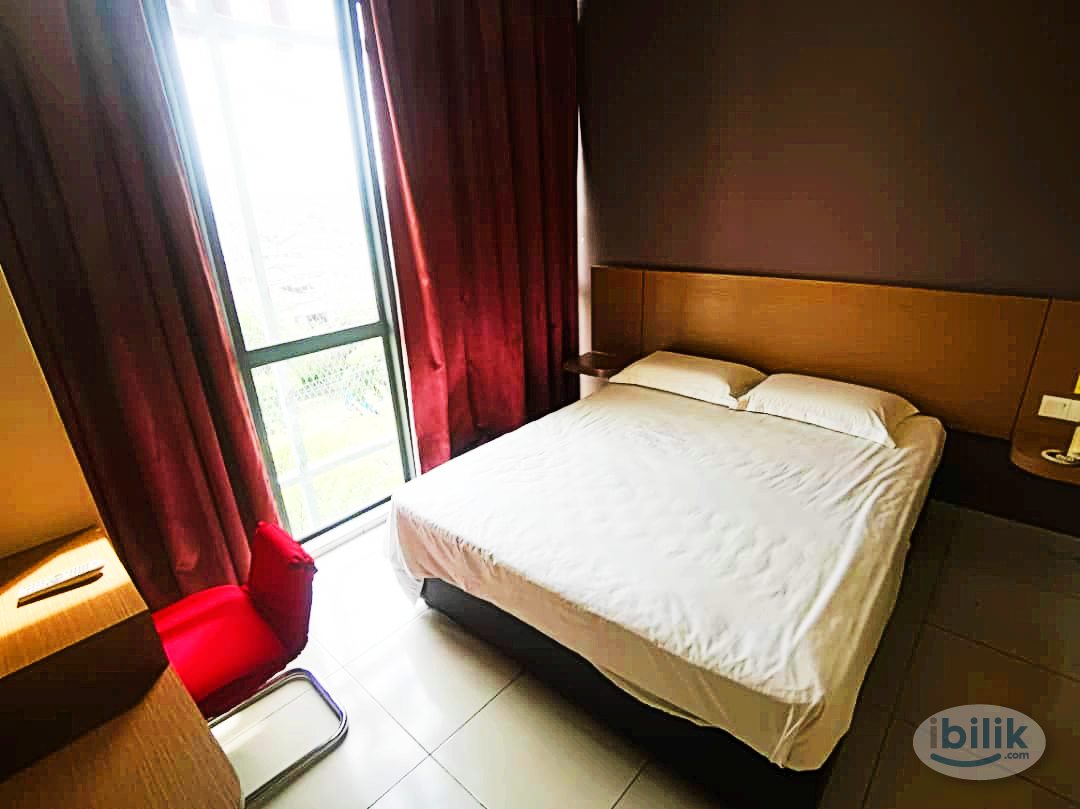 🗝️5 Mins Drive to SS 2 🗝️Co-Living Unit Room with Private Bathroom @ ICON CITY 🚘 Free Parking Available ⚡ Nearby Paradig - Image 1