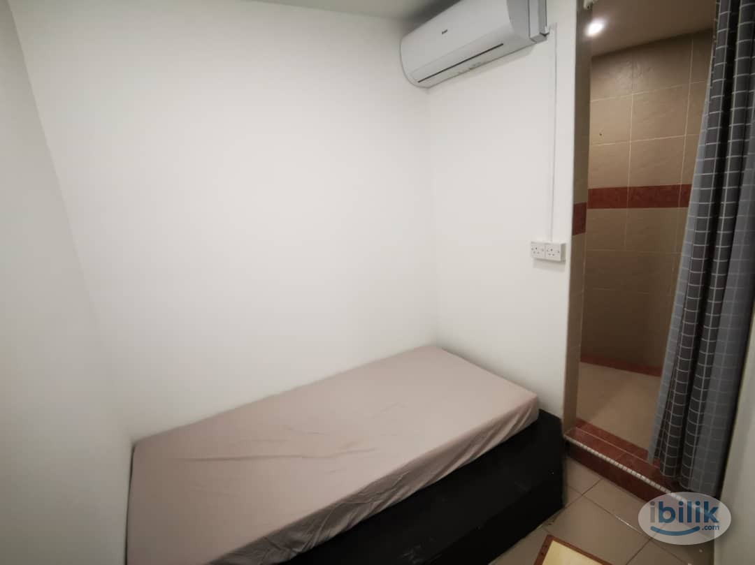 🚀ZERO DEPOSIT🚀Co-Living Hotel with Private Bathroom 🛁 @ Subang Airport ✈️ 8 Mins to Bukit Jelutong - Image 3