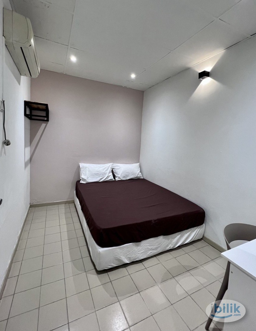 6 Min Bus Station 🚌 3 mins walk to Starling Mall 🚶‍♂️ Room at Damansara Utama - Image 4