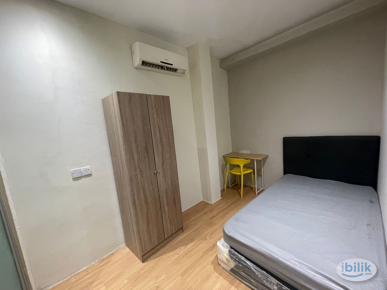 Near LRT Pasar Seni 🚄 0 Depo Master Room + Toilet at Petaling Street - Image 5