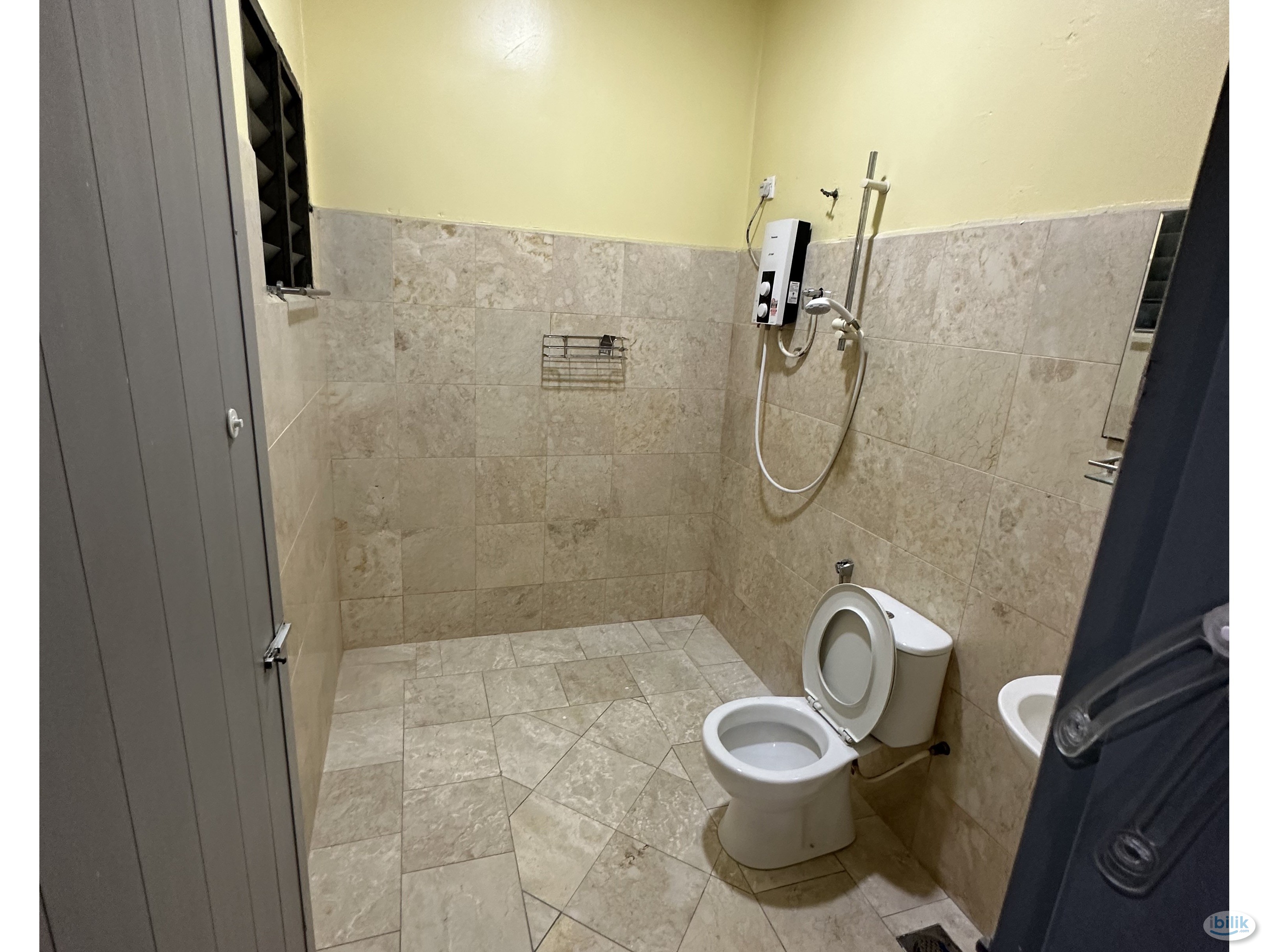 With private bathroom Master bathroom @ss21 landed house - Image 3