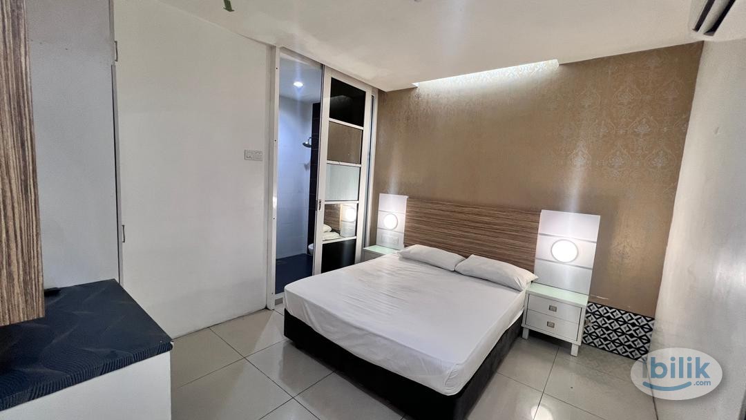 5 mins walk Strand Mall 😲  Room with Private Toilet in Kota Damansara - Image 2
